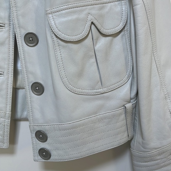 Taiwanese designer: Isabelle Wen - Picture 6 of 10